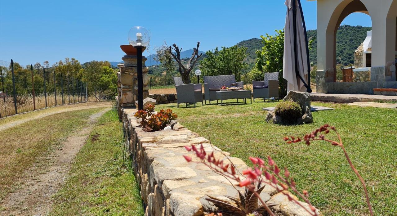 House Castiadas Tra Mare E Montagna Kültér fotó